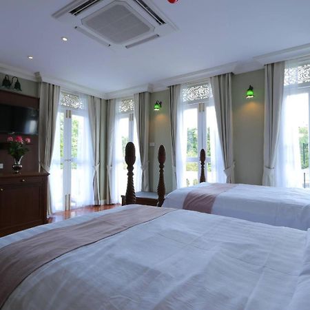Hiranyakul House Hotel Bangkok Exterior photo